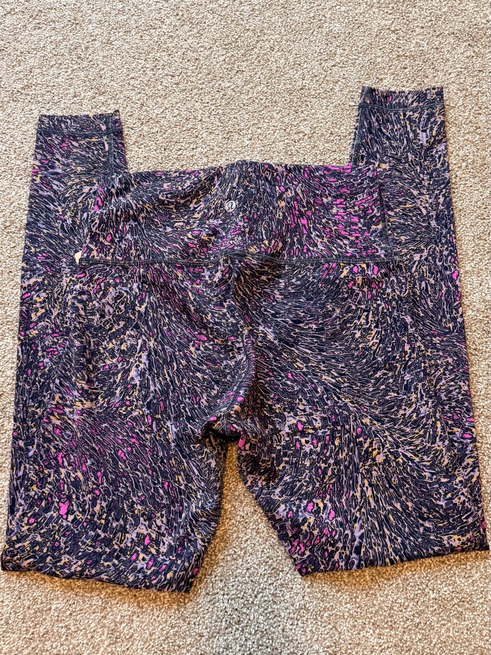 Lululemon Wunder Train High-Rise Tight 28" in "Topography Multi"